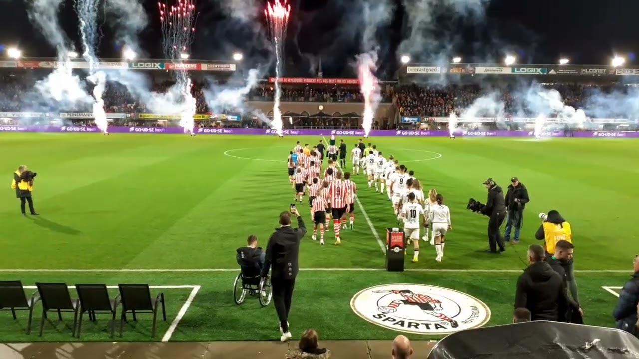 Sparta - Excelsior  opkomst der beide elftallen