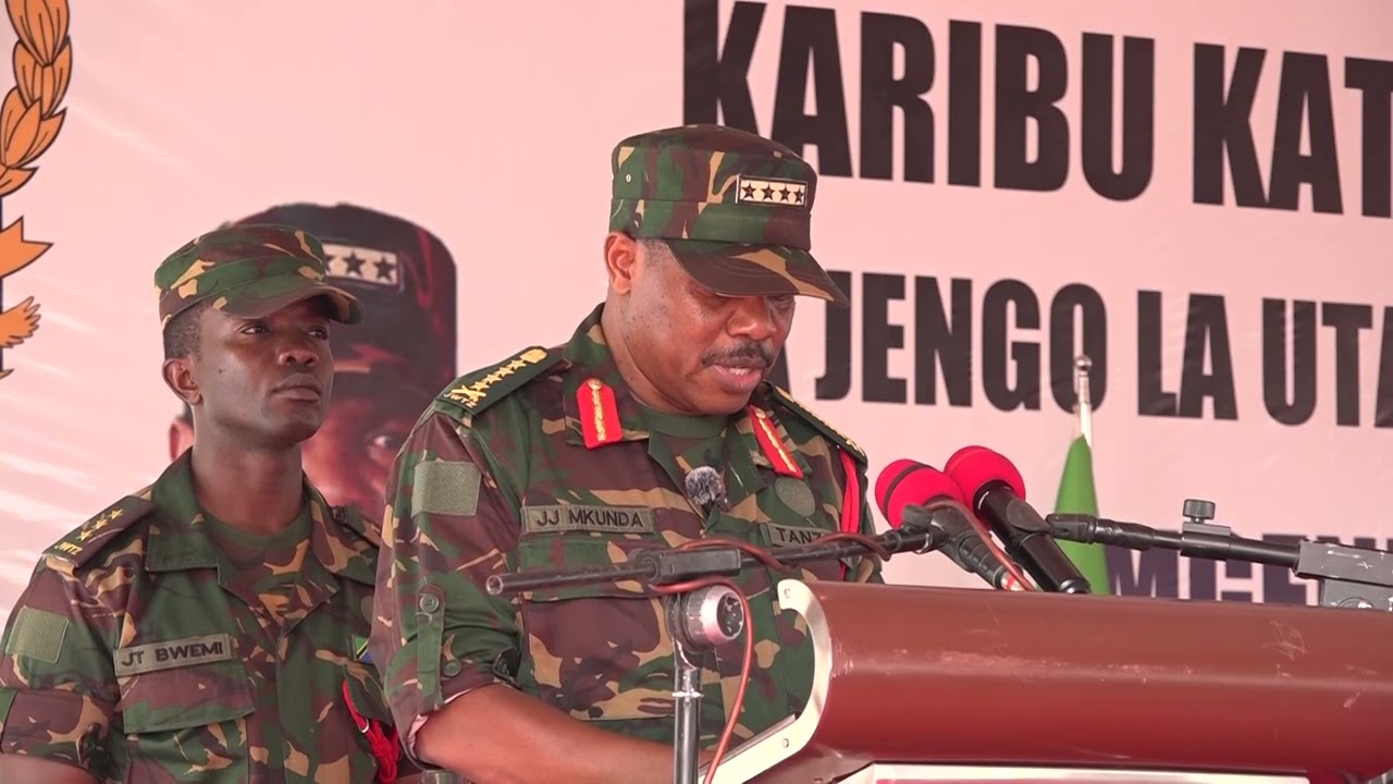 @JENERARI MKUNDA AWEKA JIWE LA MSINGI UJENZI WA KAMANDI YA JESHI LA AKIBA