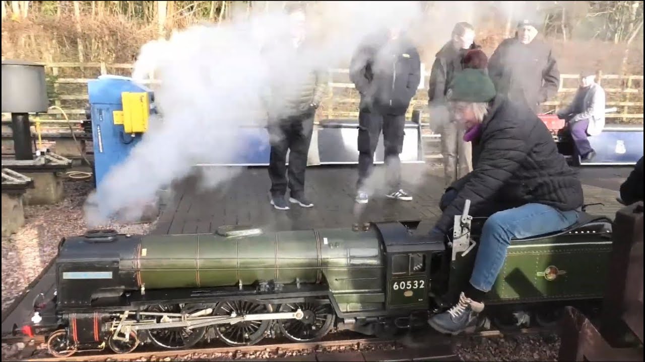Nottingham Society of M & E E  Christmas steam up December 2025