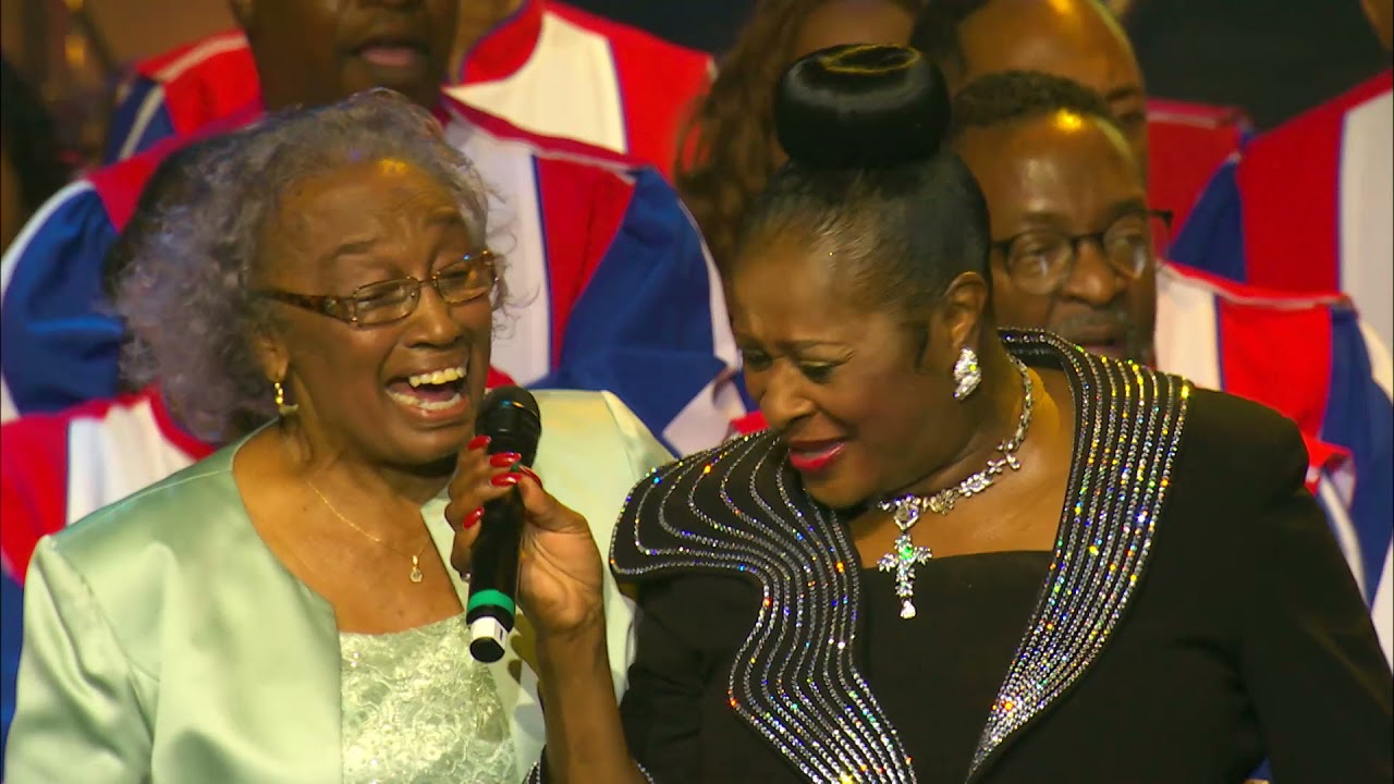 Dottie Peoples And The Mississippi Mass Choir - When I Rose This Morning Praise Break!