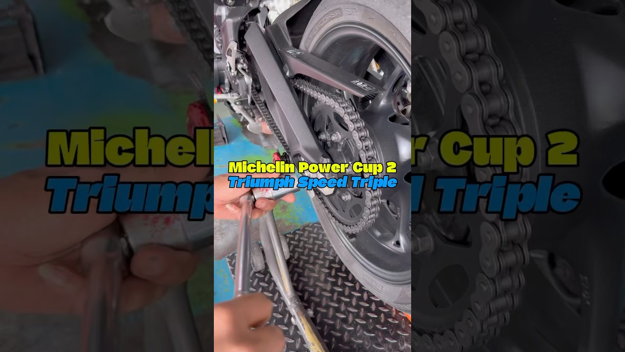 Michelin Power Cup 2 - Triumph Speed Triple #premiumsportcycles #tyre #asmr #youtube #shorts #fyp