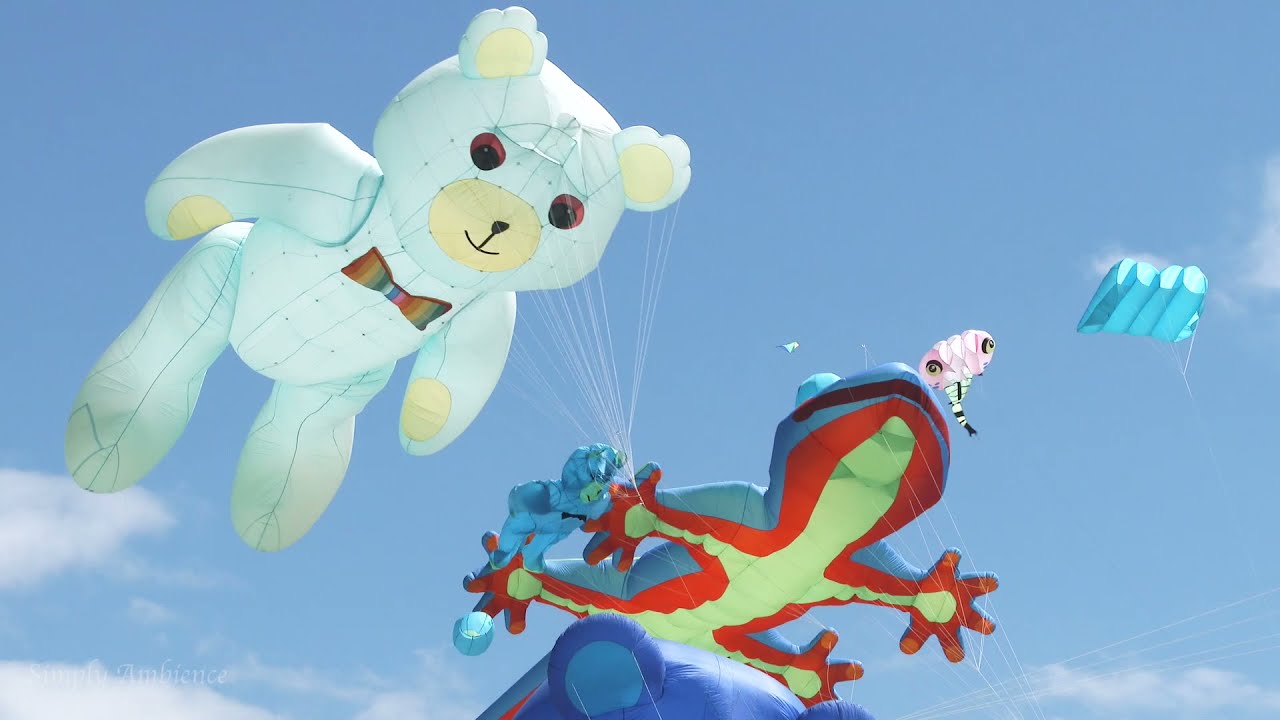 Simply Relaxing Kite Flying with Fun Upbeat Music Ambience