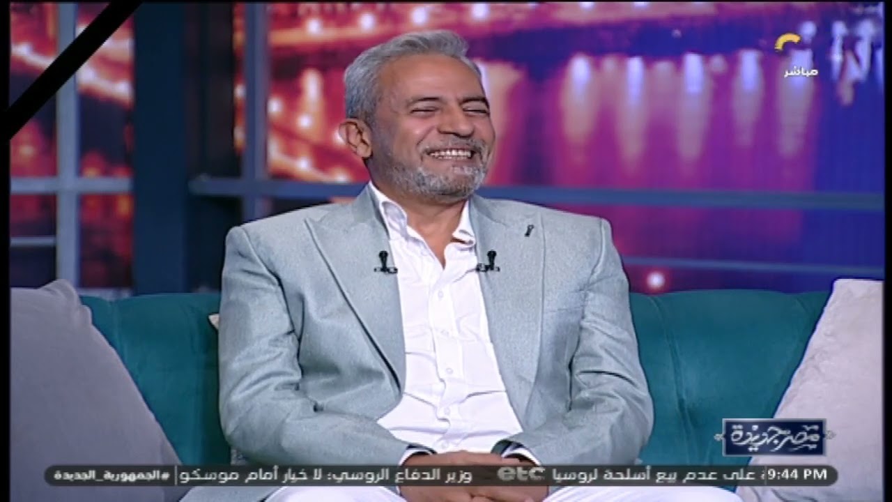 عملت كإنها من معجباته !!..ابنة الفنان صبري فواز تخدعه ، وإنجي أنور ترد: اكتشفنا موهبة تمثيلية دلوقتي