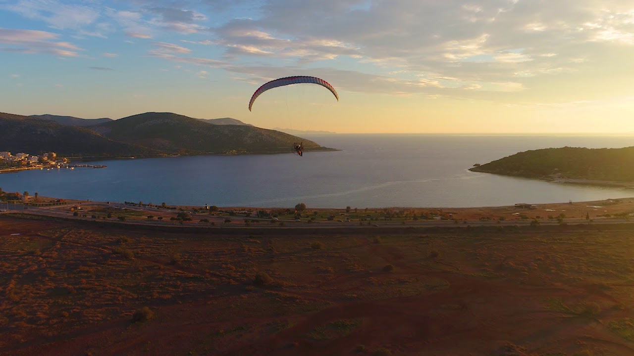 Flying over Anavissos Greece with Paramotor (&Pi;&alpha;&rho;&alpha;&pi;έ&nu;&tau;&epsilon;)