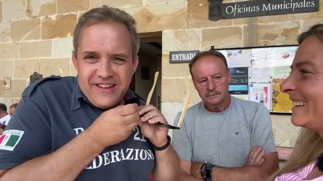 ‼ Feria de la Miel 🍯 en Espinosa de los Monteros ( Norte de Burgos ) ‼