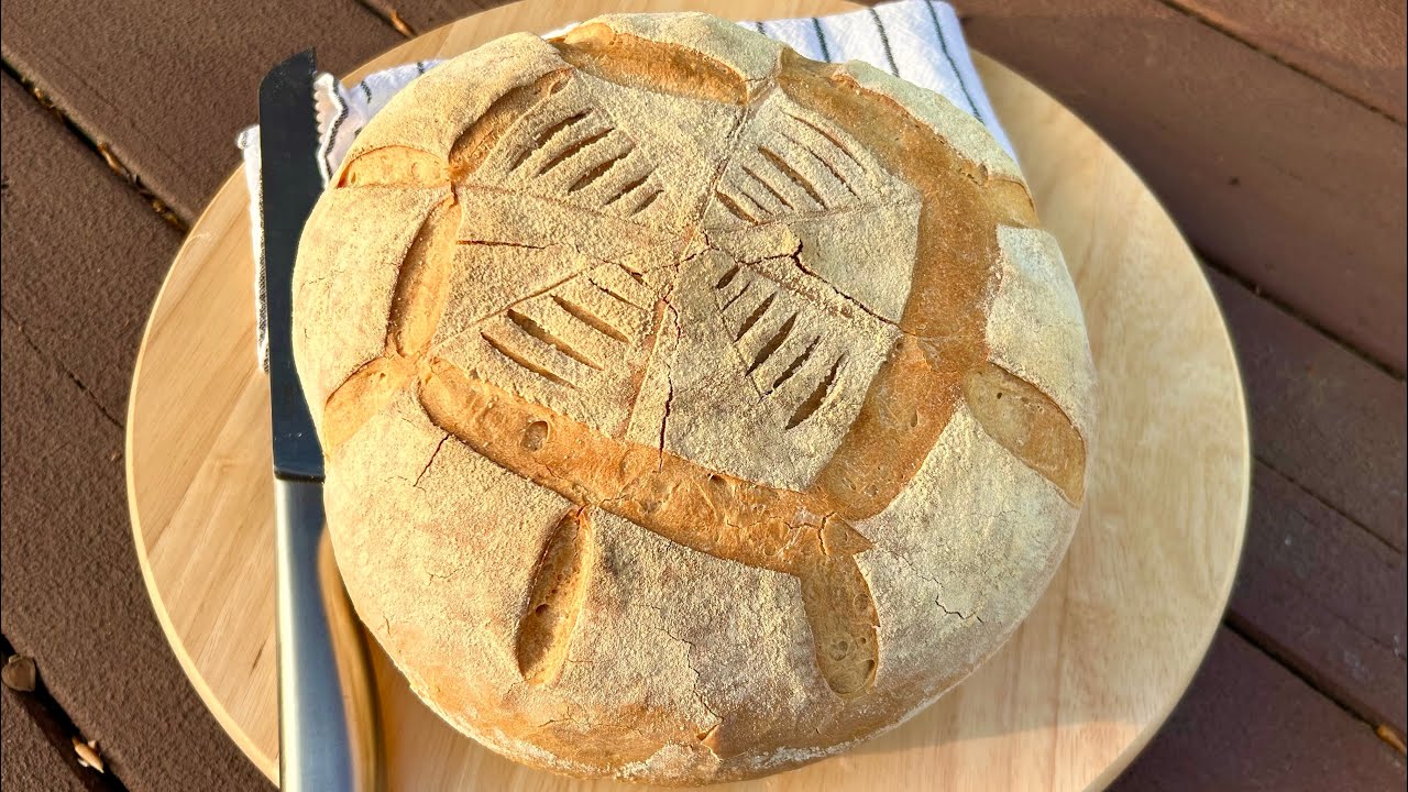 Bread scoring made easy: tricks to do bread ornaments