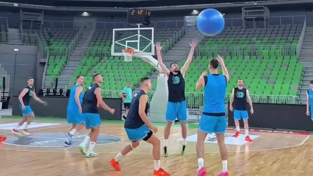 LUKA DONCIC & THE TEAM SLOVENIA BACK TO PRACTICE AHEAD OF FIRDAYs GAME VS LITHUANIA