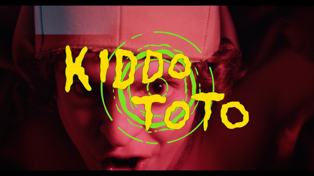 Kiddo Toto - Choqu&eacute; El Auto e Pap&aacute; (Video Oficial)