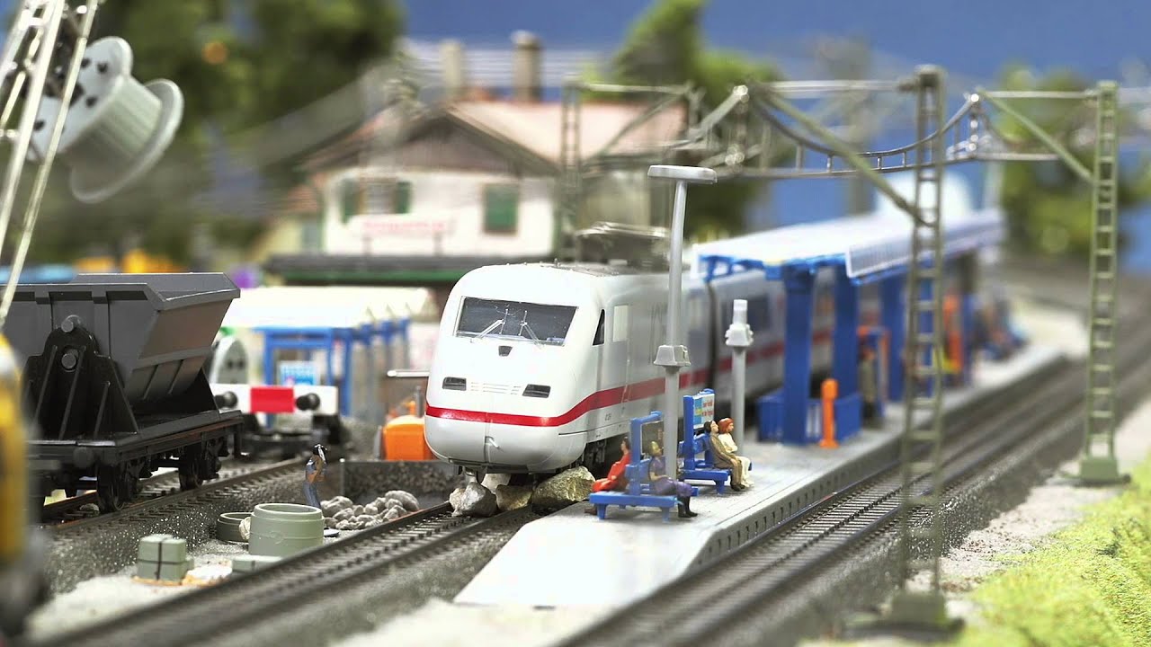 MAERKLIN START UP HD english