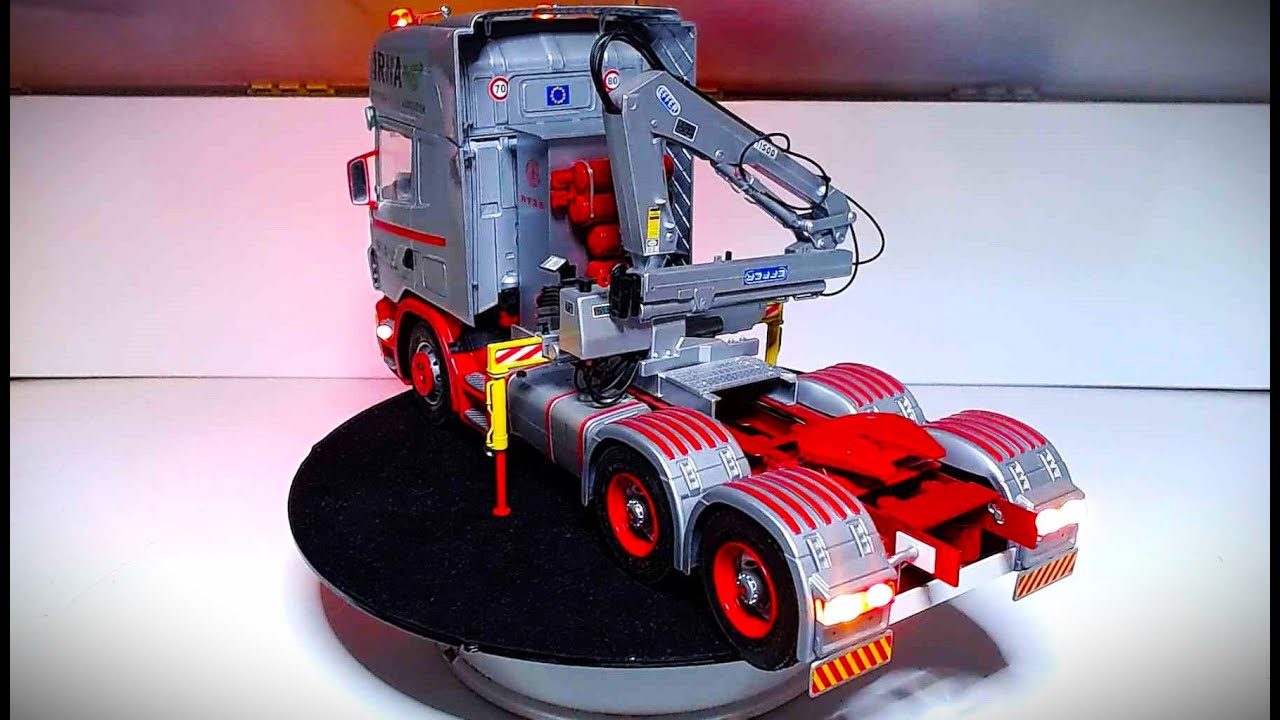 My very first SCANIA R730 V8 build twin axel custom