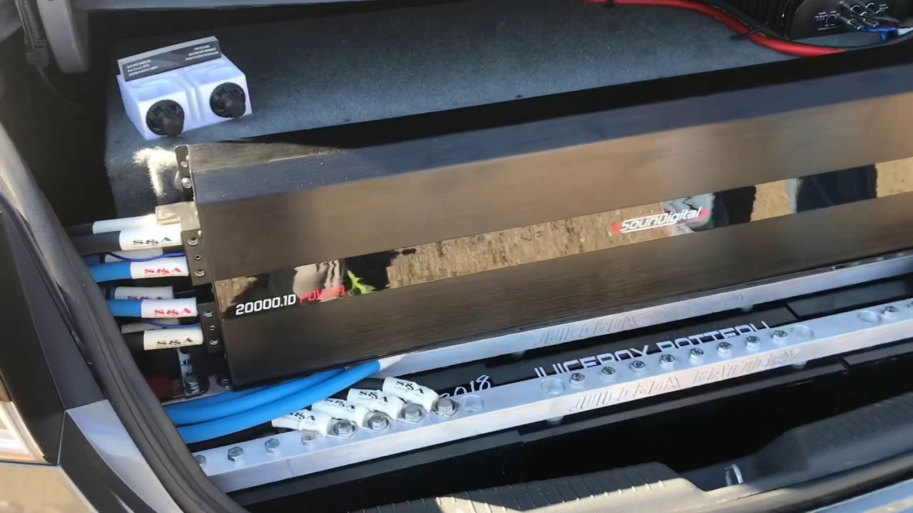 INSANELY loud trunk 2 Sundown Audio nsv4 on a sounddigital 20k