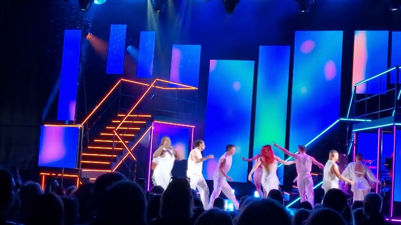 Strictly's Dianne & Vito RED HOT AND READY SHOW Song + Dance Finale CLIFFS PAVILION SOUTHEND 24/6/25
