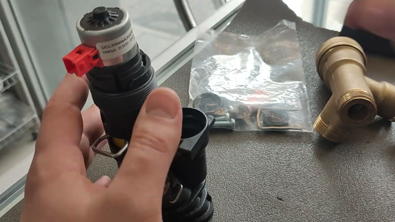ENES ATMACA  - GAS BOİLER TRAİNİNG - #vaillant  HOW TO EASY TO DİSASSEMBLE 3 WAY VALVE