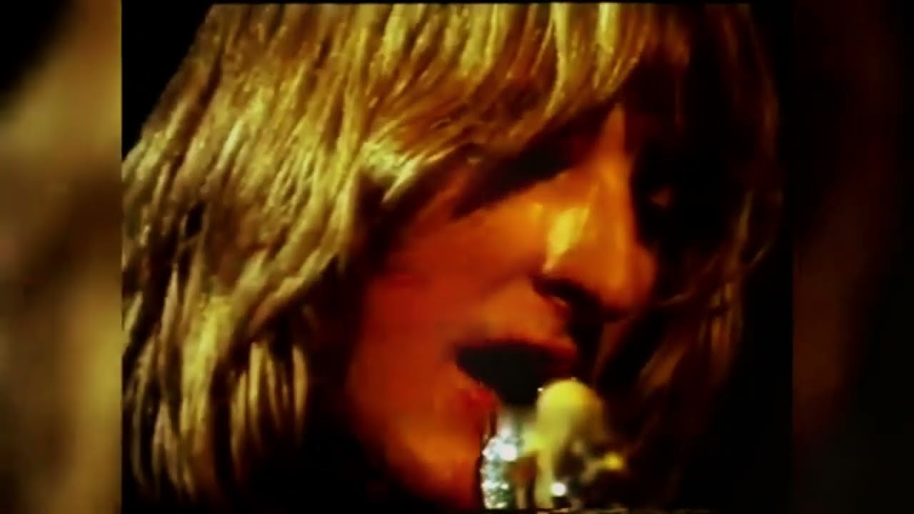GENESIS. Looking for someone.  LIVE 1970.  / Audio : original record : TRESPASS (reconstruction)