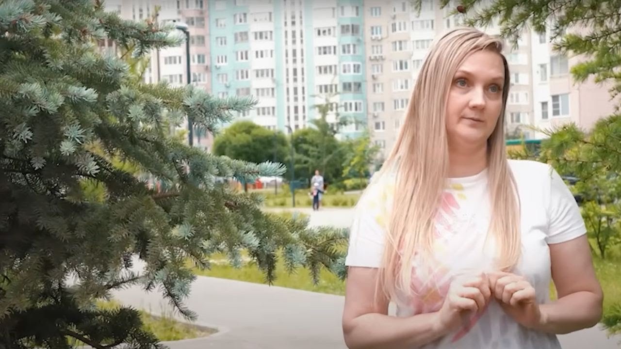 Una nueva historia con la muñeca gigante – ¡todo en nuestra imaginación!
