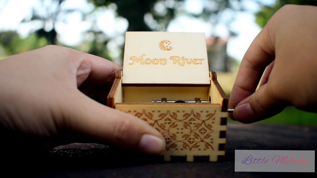 Moon river (music box)