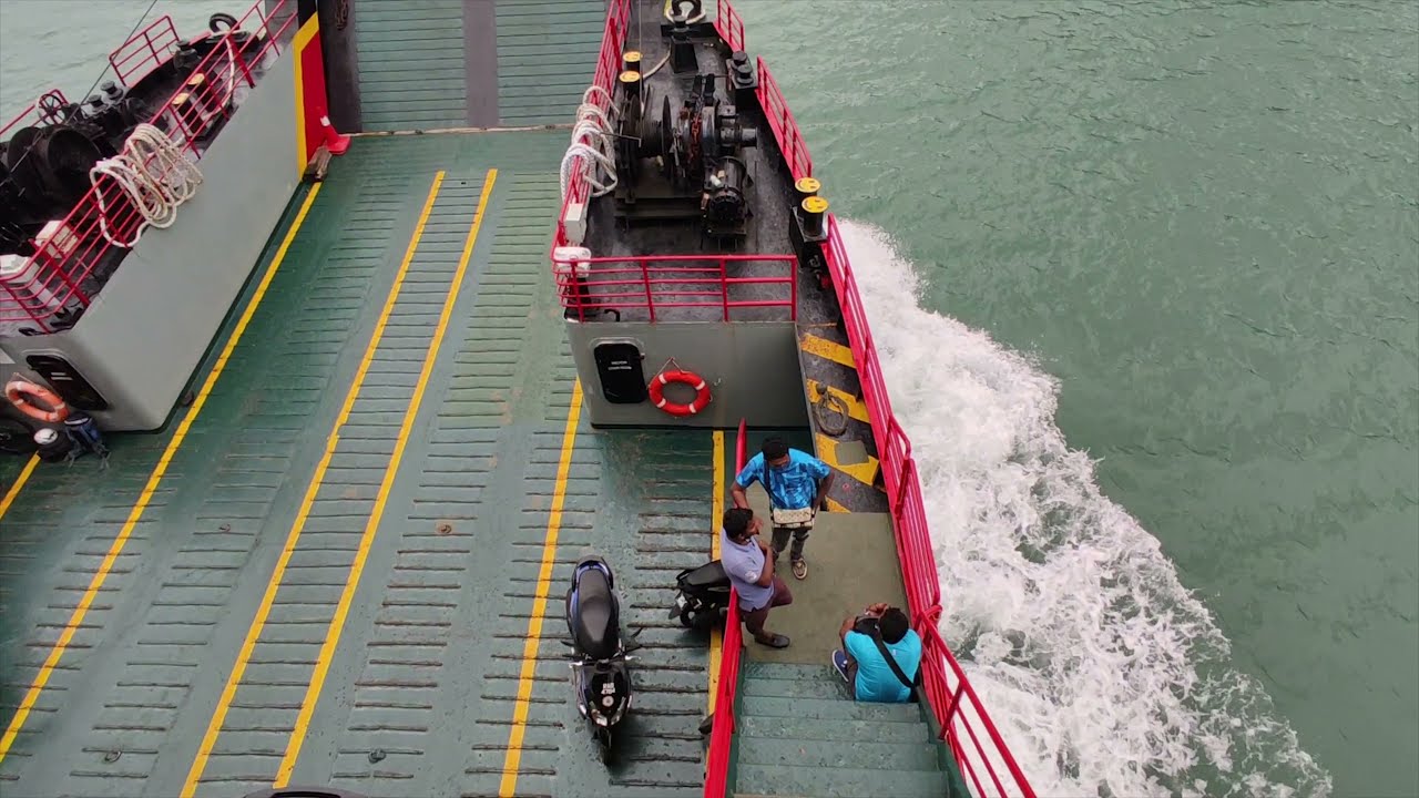 FERI RORO LANGKAWI DARI KUALA PERLIS KE LANGKAWI PART1 (FERRY RORO DRIVING GUIDE)