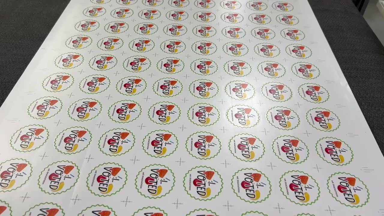 VINYL LAPTOP STICKERS - DIGITALLY PRINTED & DIE CUT LABELS   HP15000   ZUND DIGITAL CUTTER