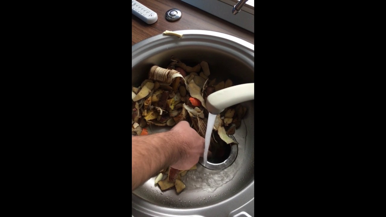 Cum scapi de resturile alimentare in 30 secunde.