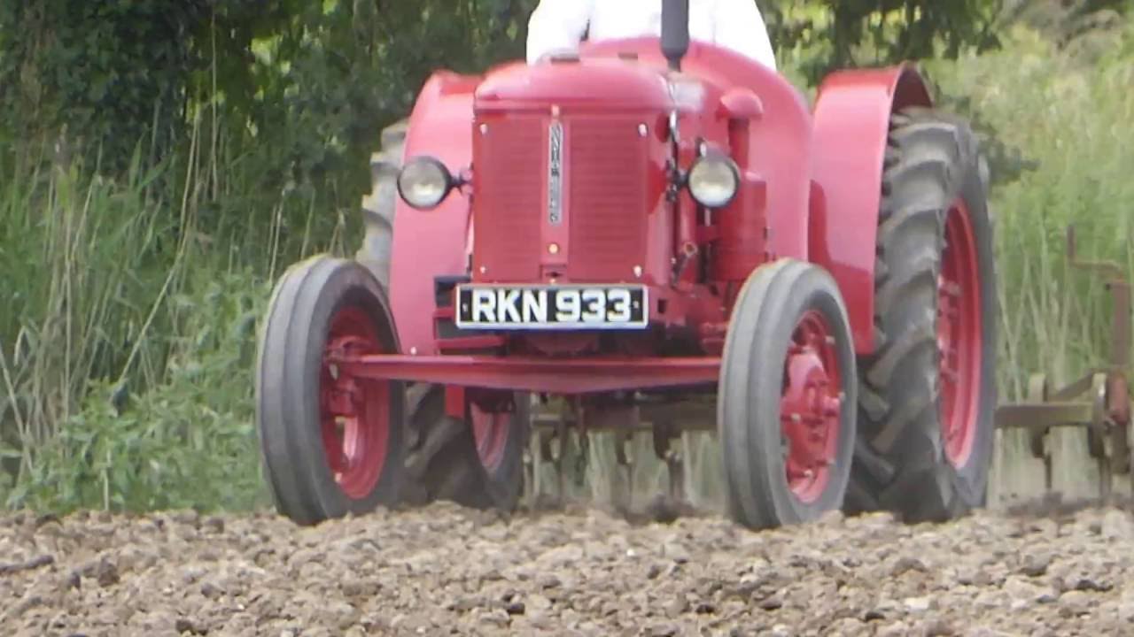 DAVID BROWN SUPER CROPMASTER.
