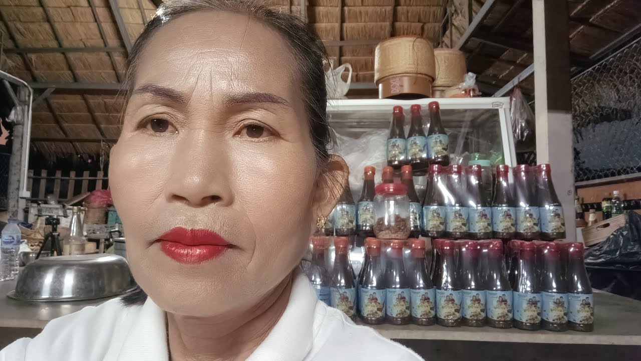 สด   เข้าครัวแต่เช้านึ่งข้าวไปวัด