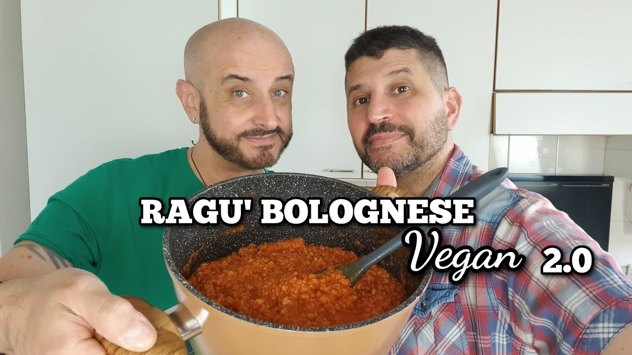 Ragù alla bolognese vegan. Nuova versione veloce e facile. Ricetta infallibile ricca di gusto.