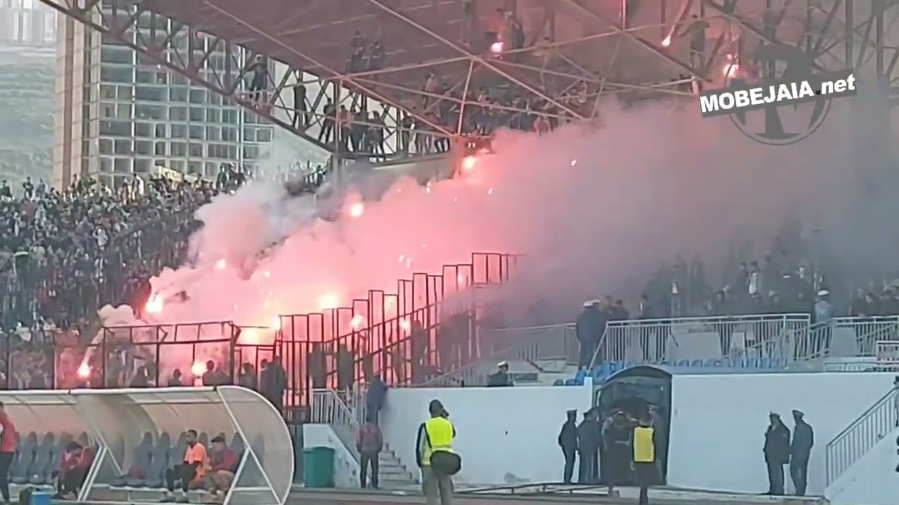 Ultras Saldae King's lors du derby: JSMB vs MOB