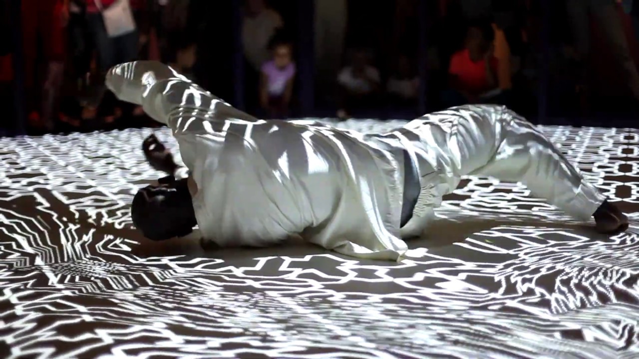 Jean Paul Mehansio | Danse sur l'oeuvre de Miguel Chevalier | 
