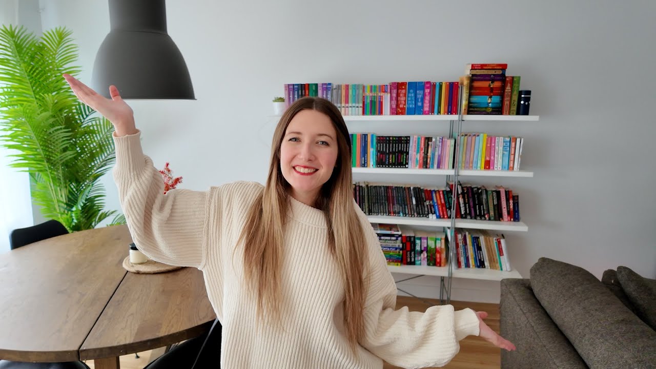 Tour de ma bibliothèque ! | Bookshelves tour | Vlogmas jour 5
