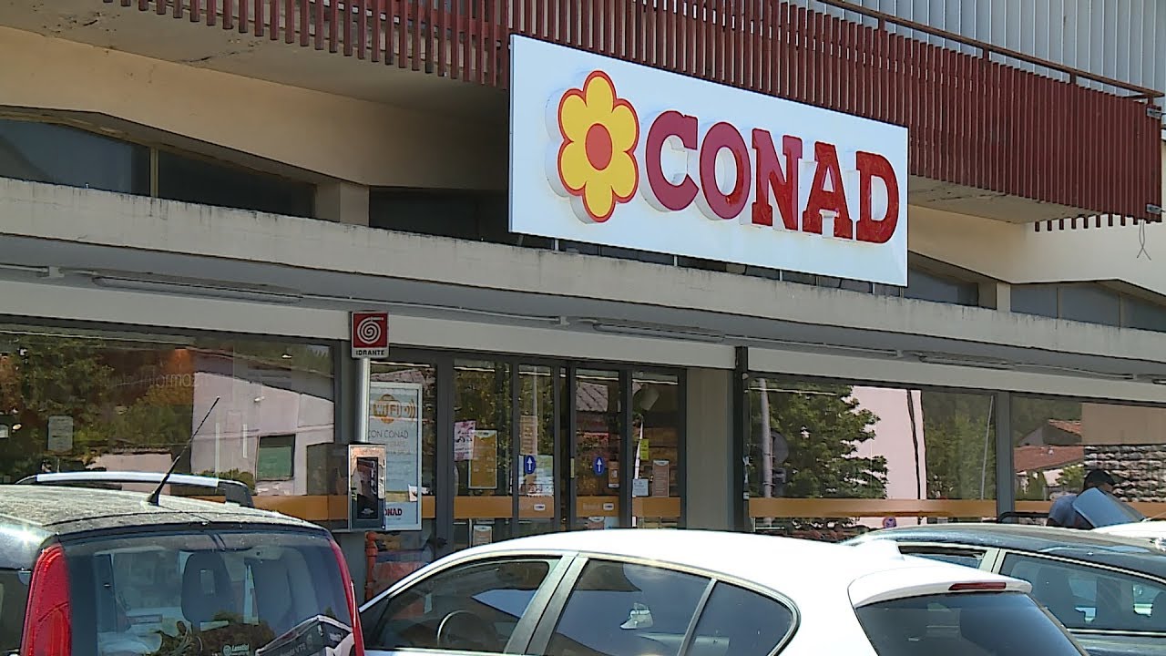 Bandito solitario ruba l'incasso alla Conad