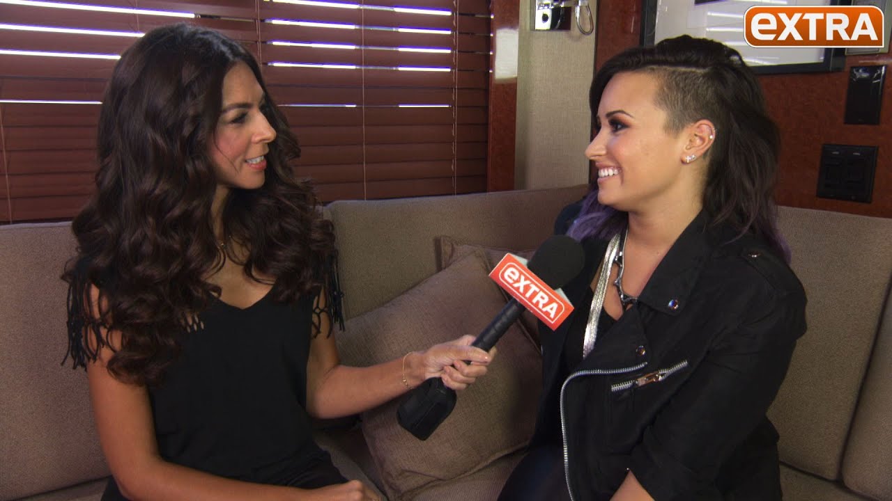 Demi Lovato Dishes on Raw Diet, and Pizza with President Obama