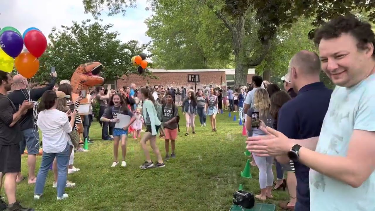 2023 5th grade claypit hill school clap out.