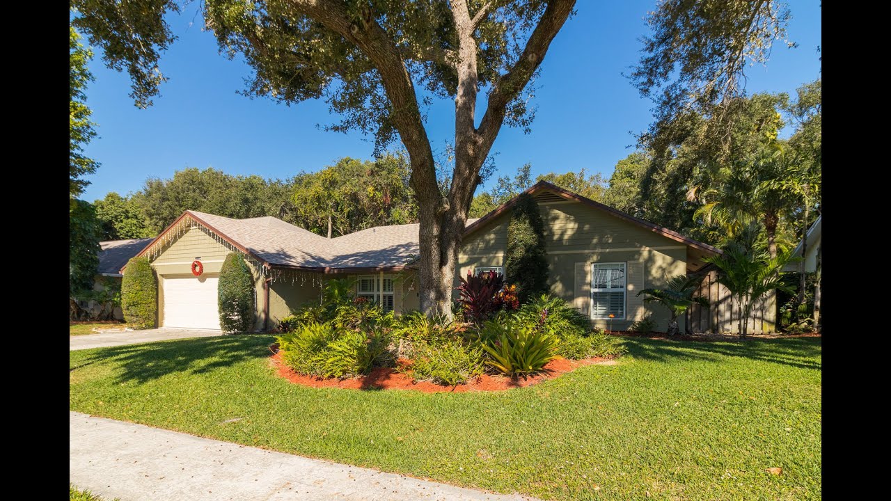 Ranch Style Home for Sale in Pepperwood - 2551 N Pepperwood Circle, North Palm Beach, FL 33410