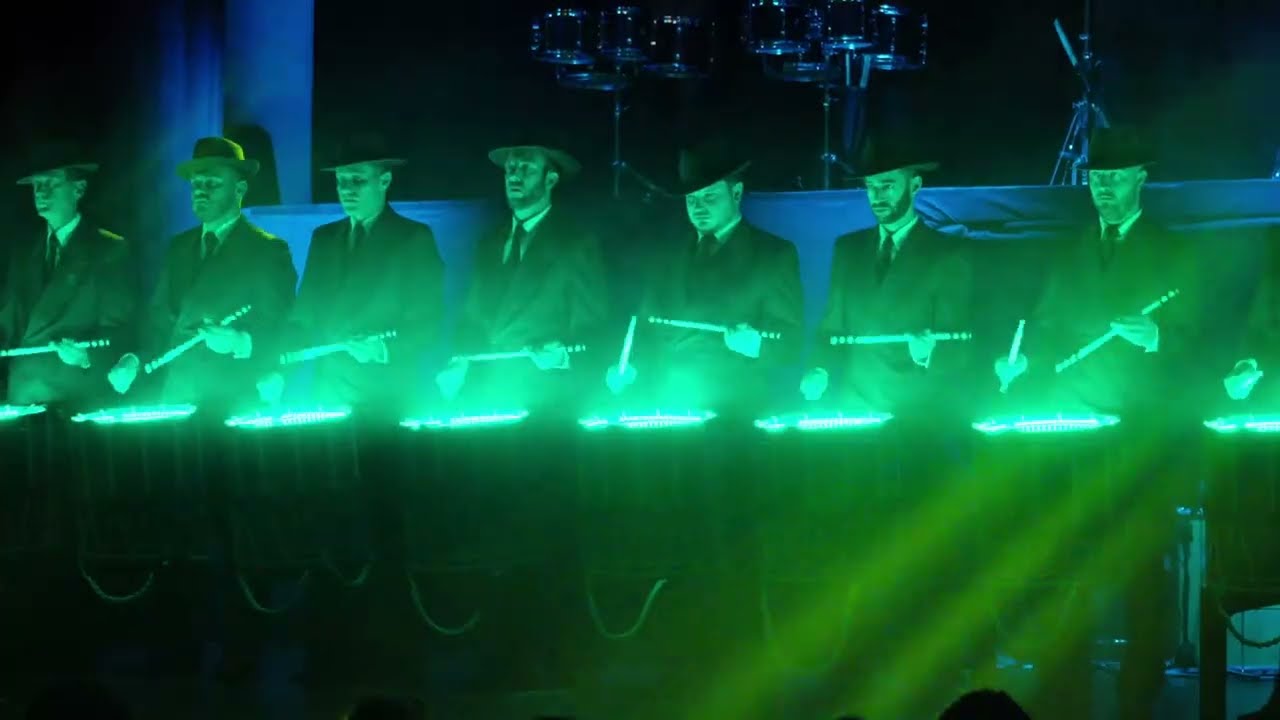 Tambouren Erlinsbach - Drumline mit LED-Effekt (DRUM-BAZAMBA 2024)