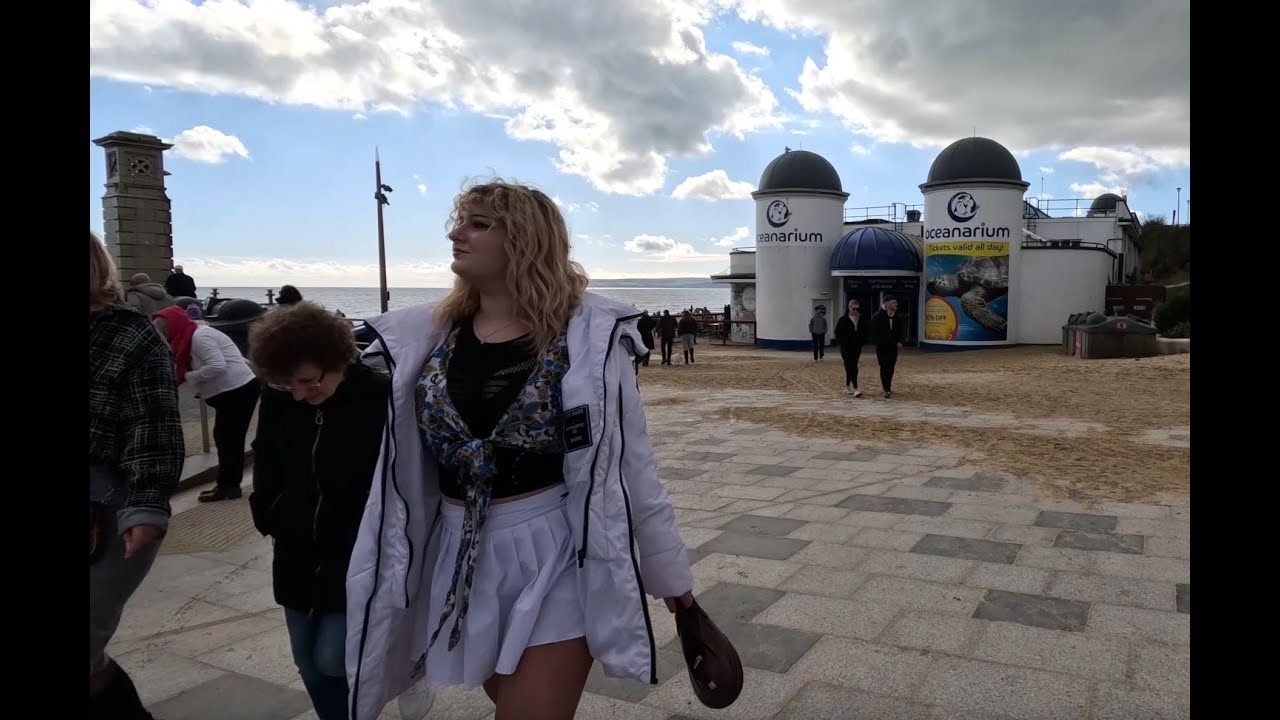 Bournemouth Beach: A Sunny Spring Day Escape - Walking Tour 4K