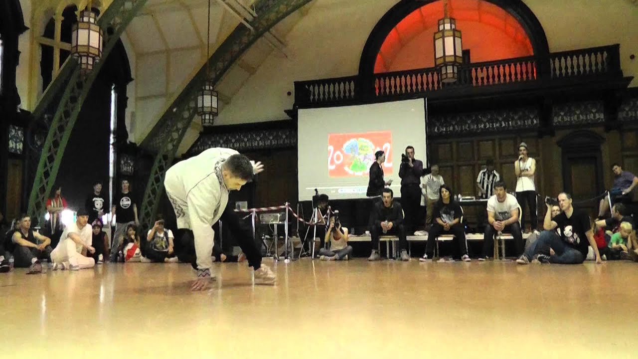 FSTV l Urban Games 2012 l R2 l Kid Stash vs Styles