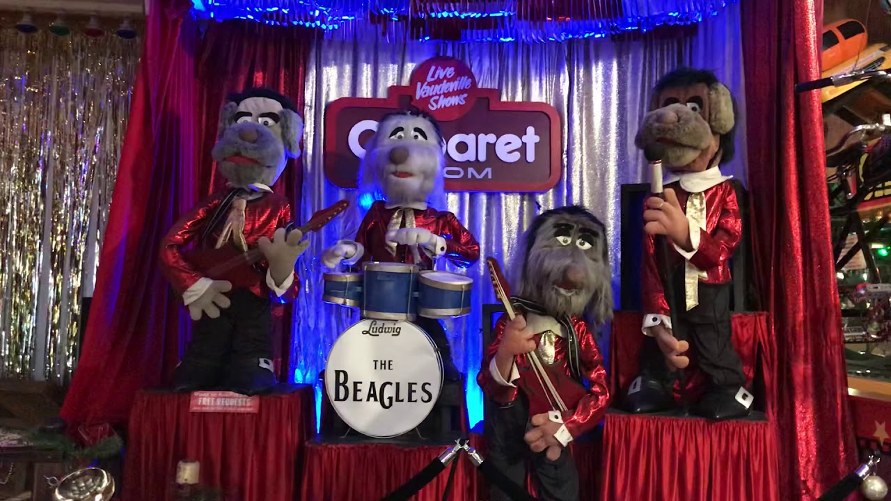 Animatronic Beagles Stage Show from Pizza Time Theater (Chuck E. Cheese)