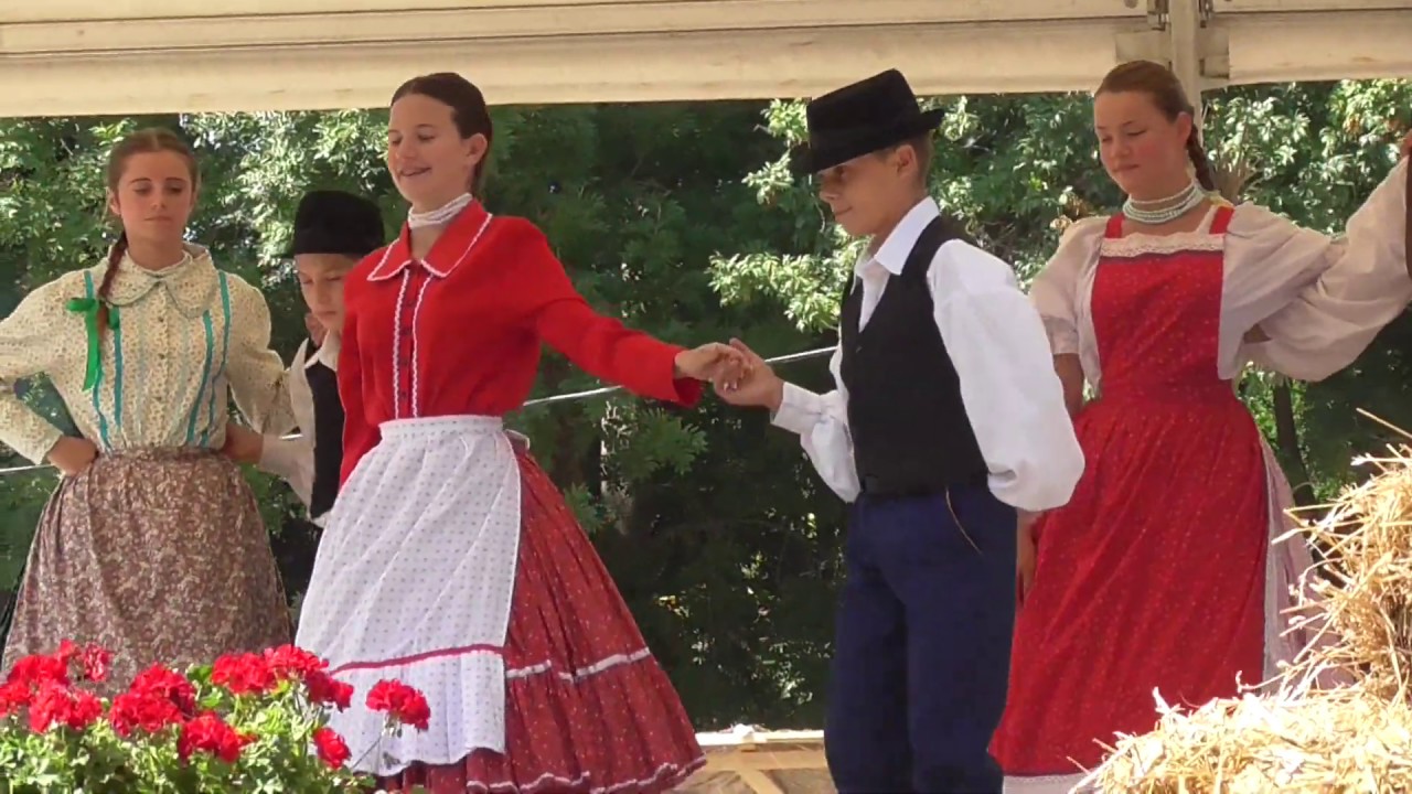 Kék Viola Néptáncegyüttes-Viski táncok(részlet)