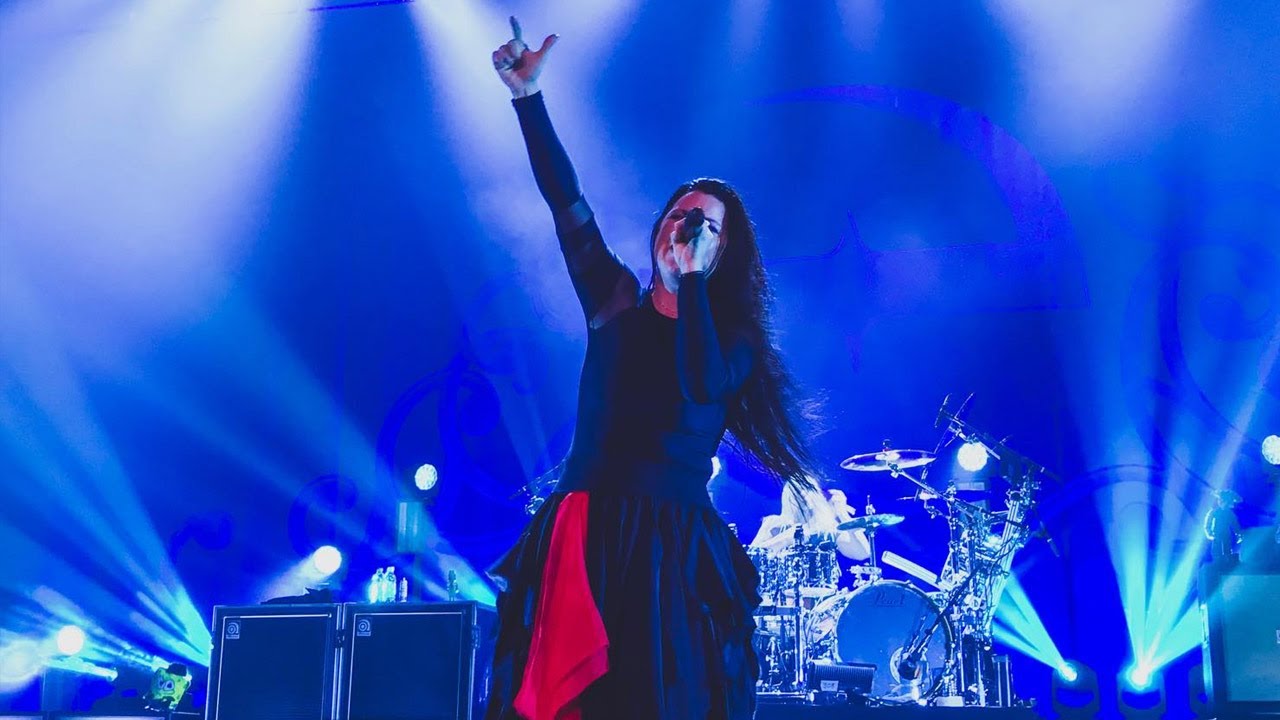 Evanescence - Going Under Live At Istanbul 2019