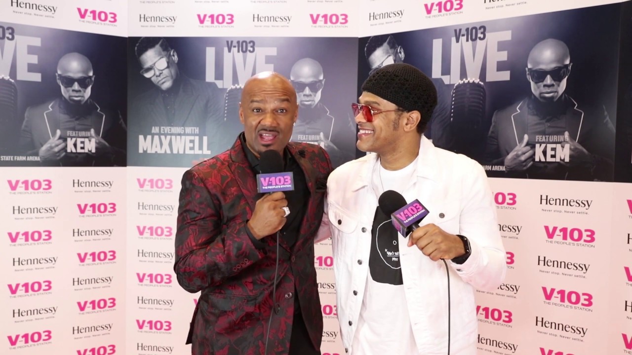 Maxwell Backstage At V-103 Live