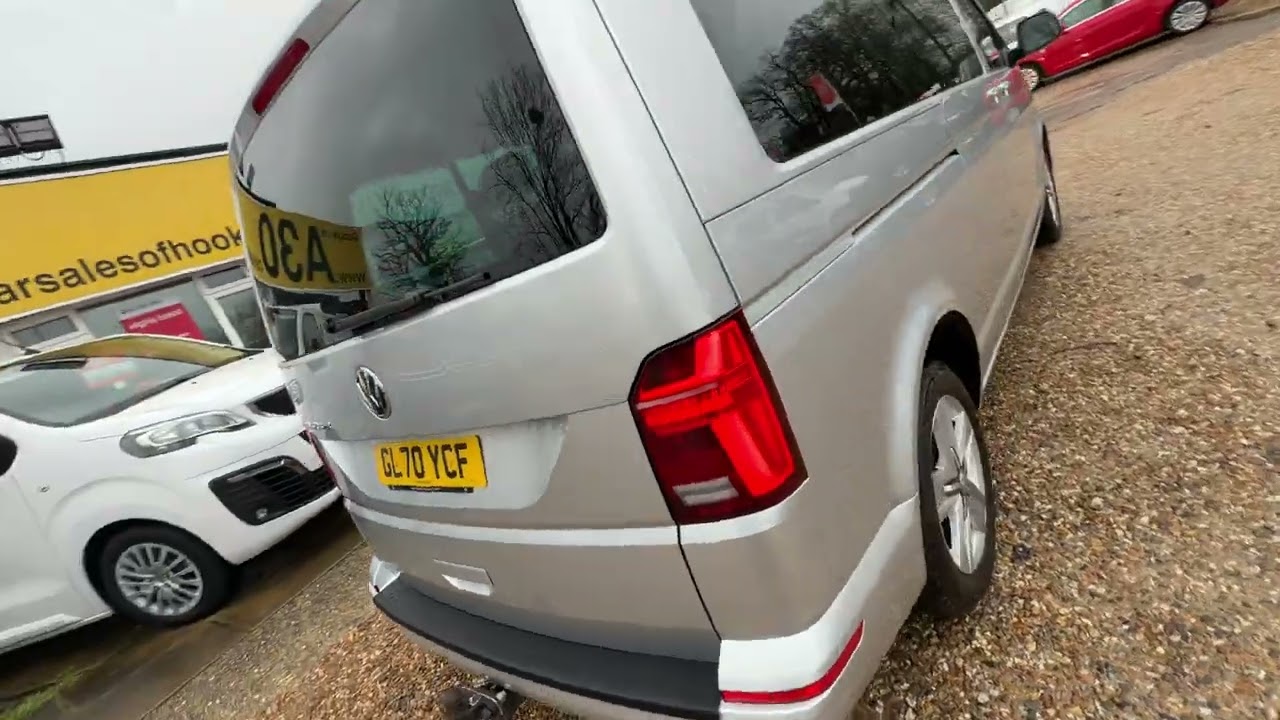 Volkswagen transporter bus