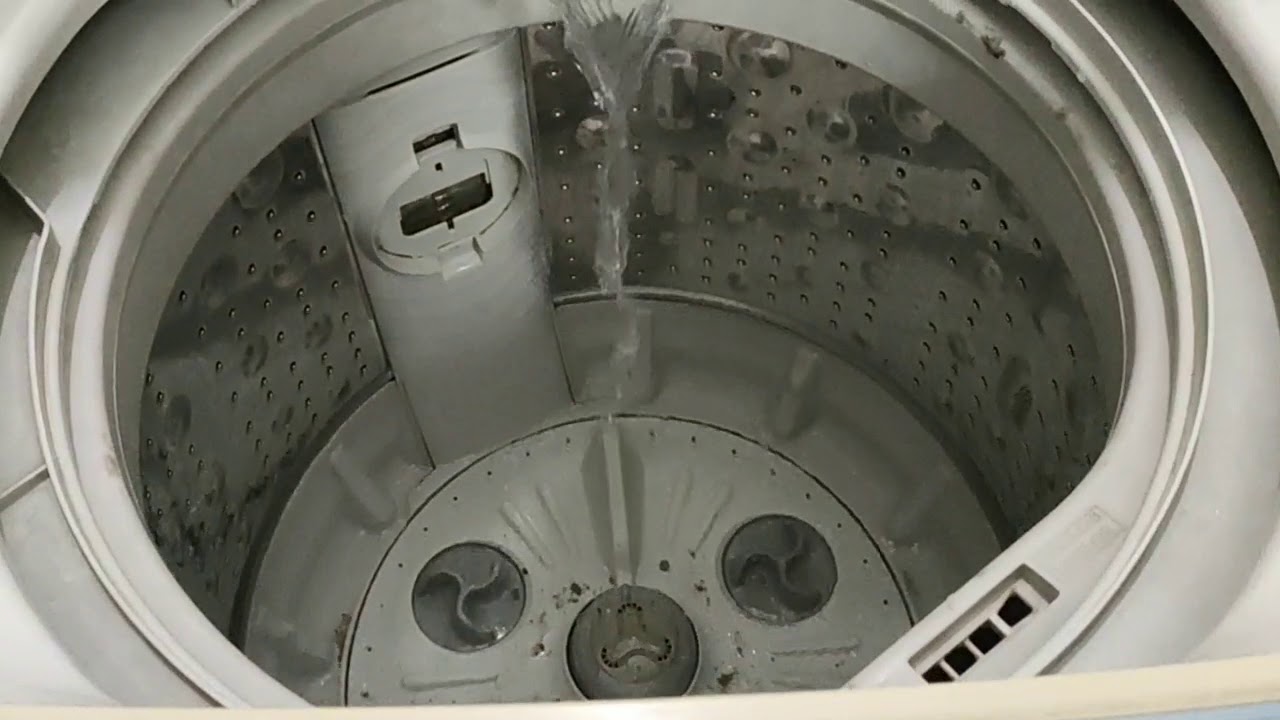 Live Tub Cleaning of LG Automatic Top Load Washing Machine by  LG Engineer in Hindi