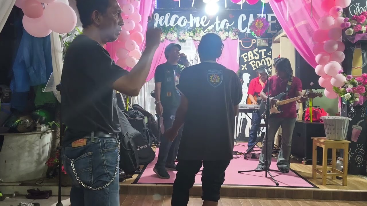 Live musik Yummy Cafe Batavia 17 February 2026. Part  3