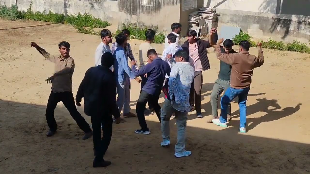 #yaadein #library life #dance #enjoy #badhal #dewakabas