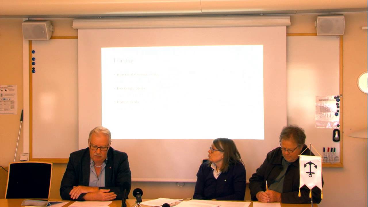Norrt&auml;lje kommun h&aring;ller presskonferens om skolan