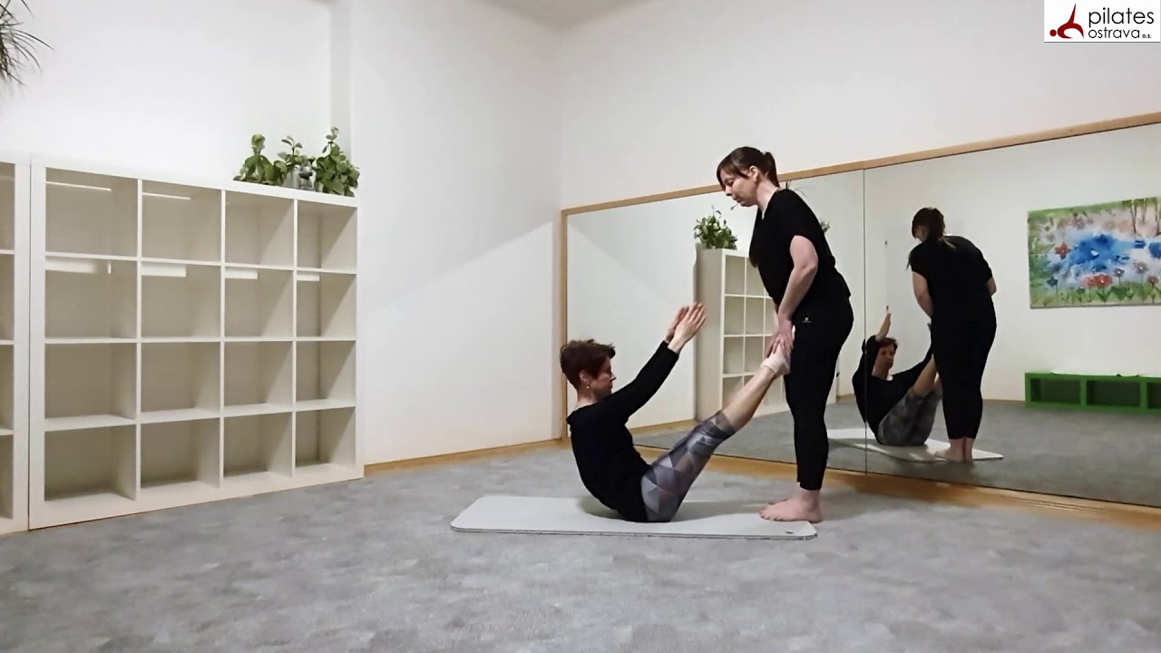 Jak správně cvičit základní cviky v Pilates - The Teaser