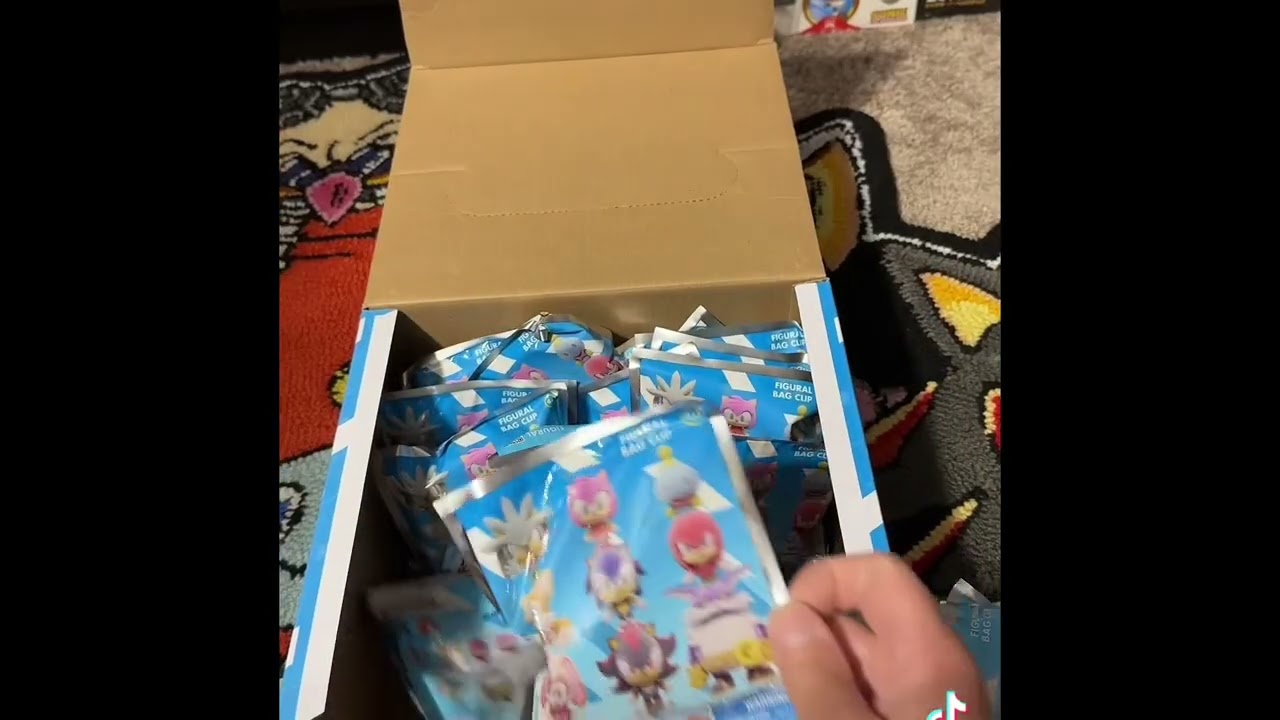 Unboxing Sonic Backpack Hangers!