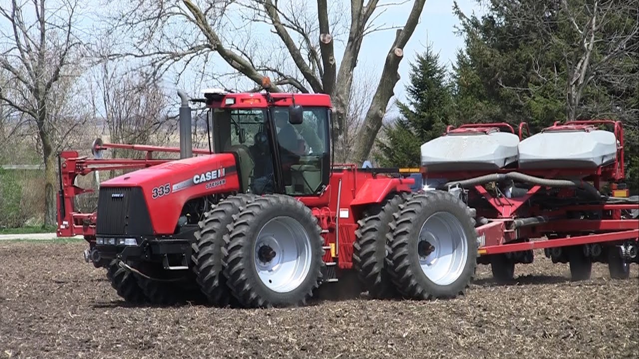 Case IH Steiger 335 Tractor - Hagemann Farms on 4-26-2014