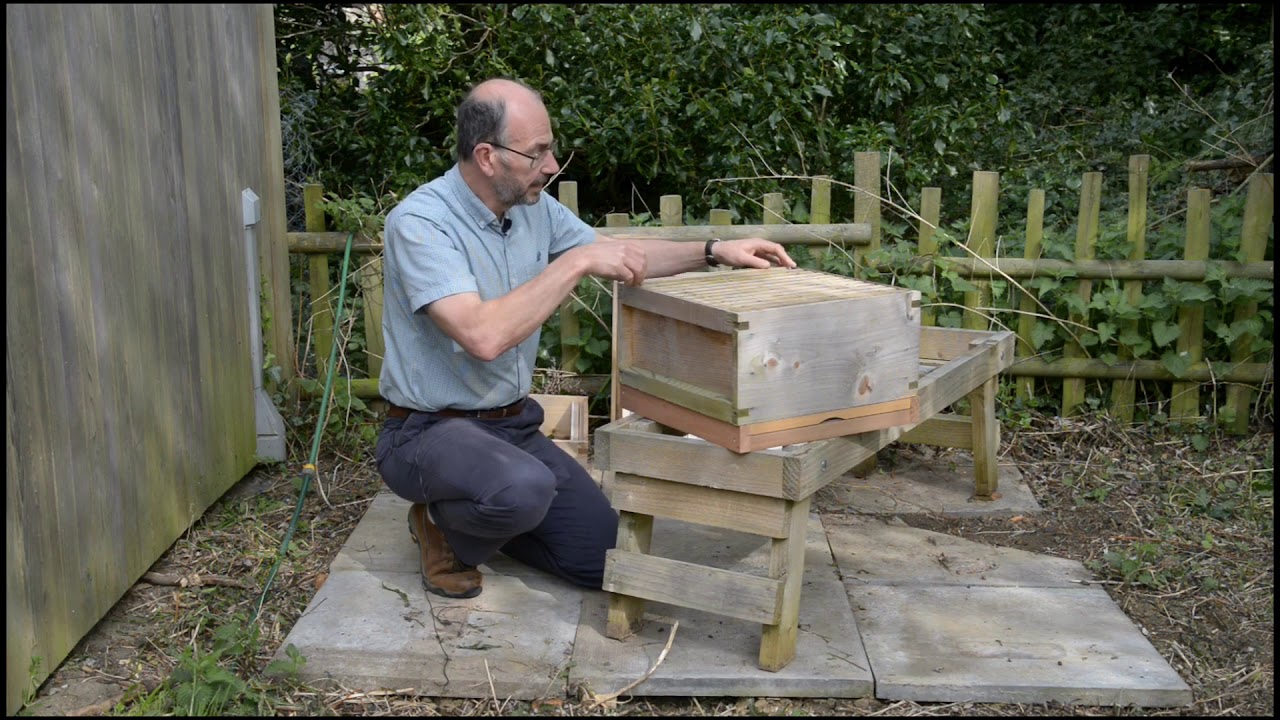 Learn Beekeeping With Cotswold Bees - Part 1 Setting Up The Apiary