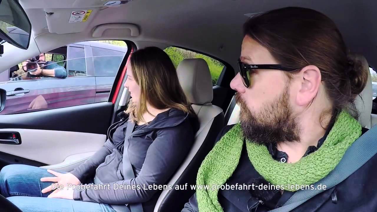 Die Probefahrt Deines Lebens mit Samu und Rea